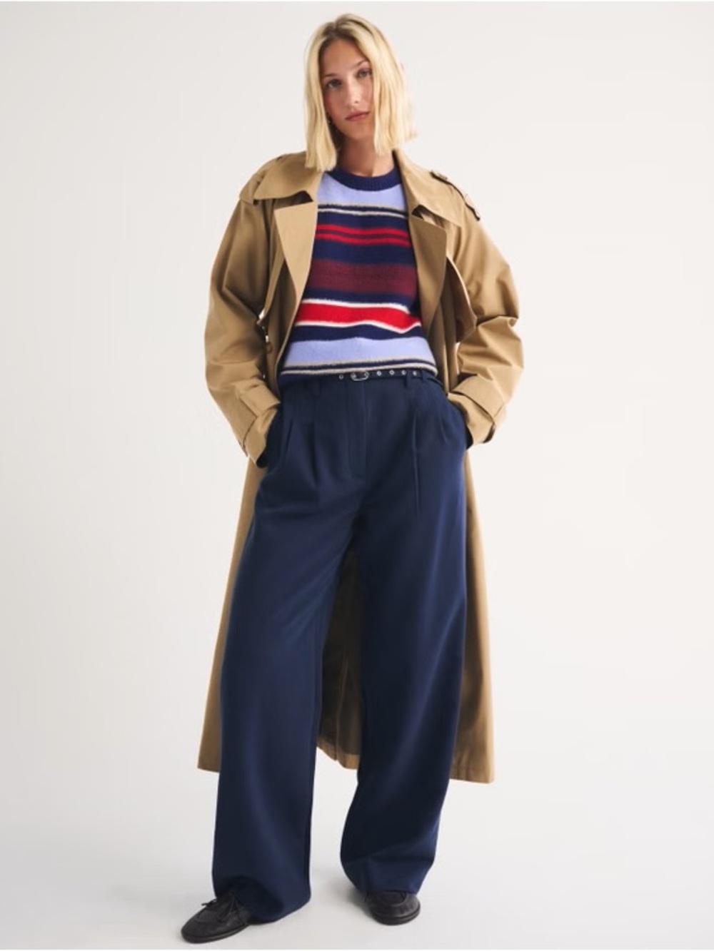 Abercrombie & Fitch Sloane Tailored Wide Leg Pleated Pant Navy Women’s 27 Career